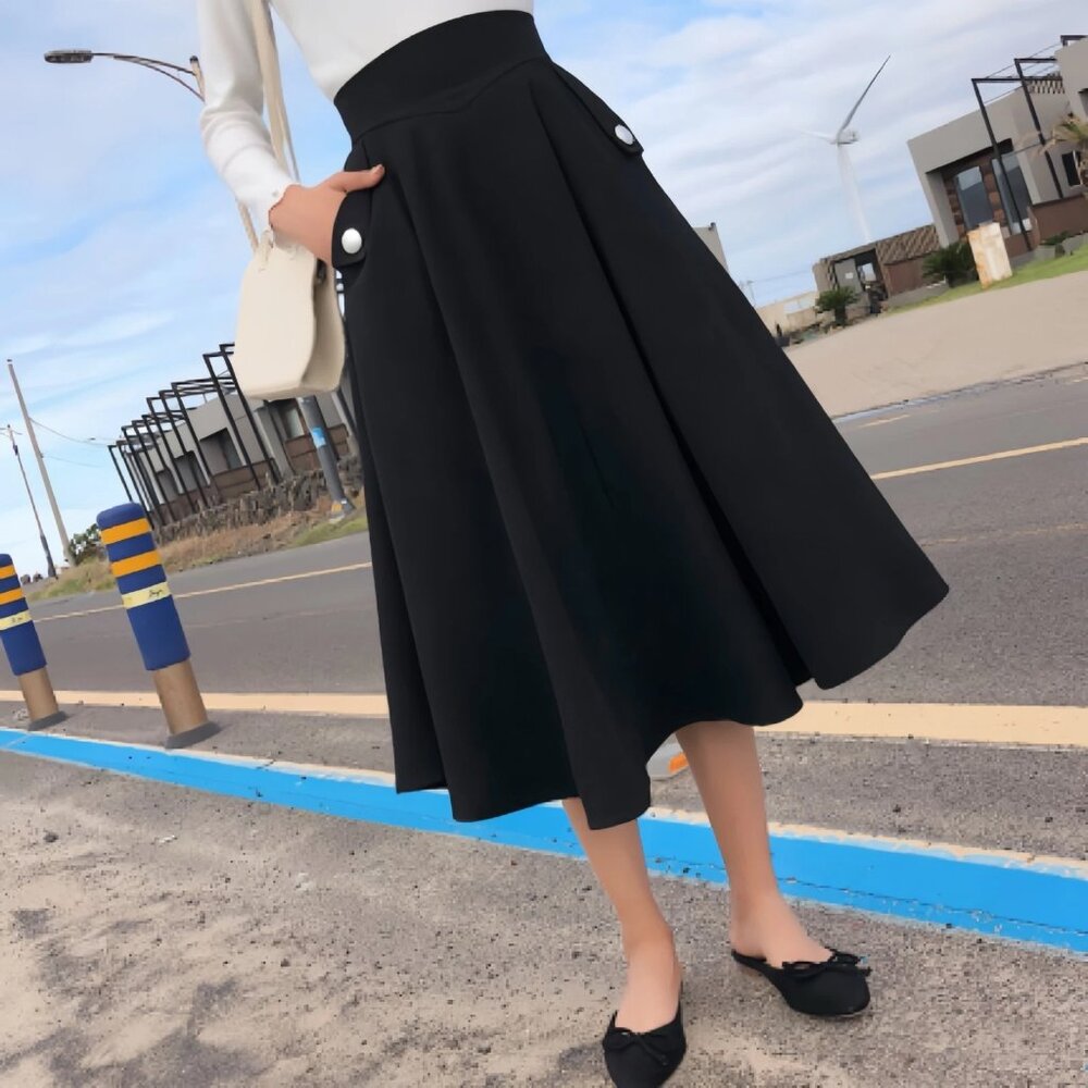 NWT Women's Elegant Lined Midi Skirt Black US Size M